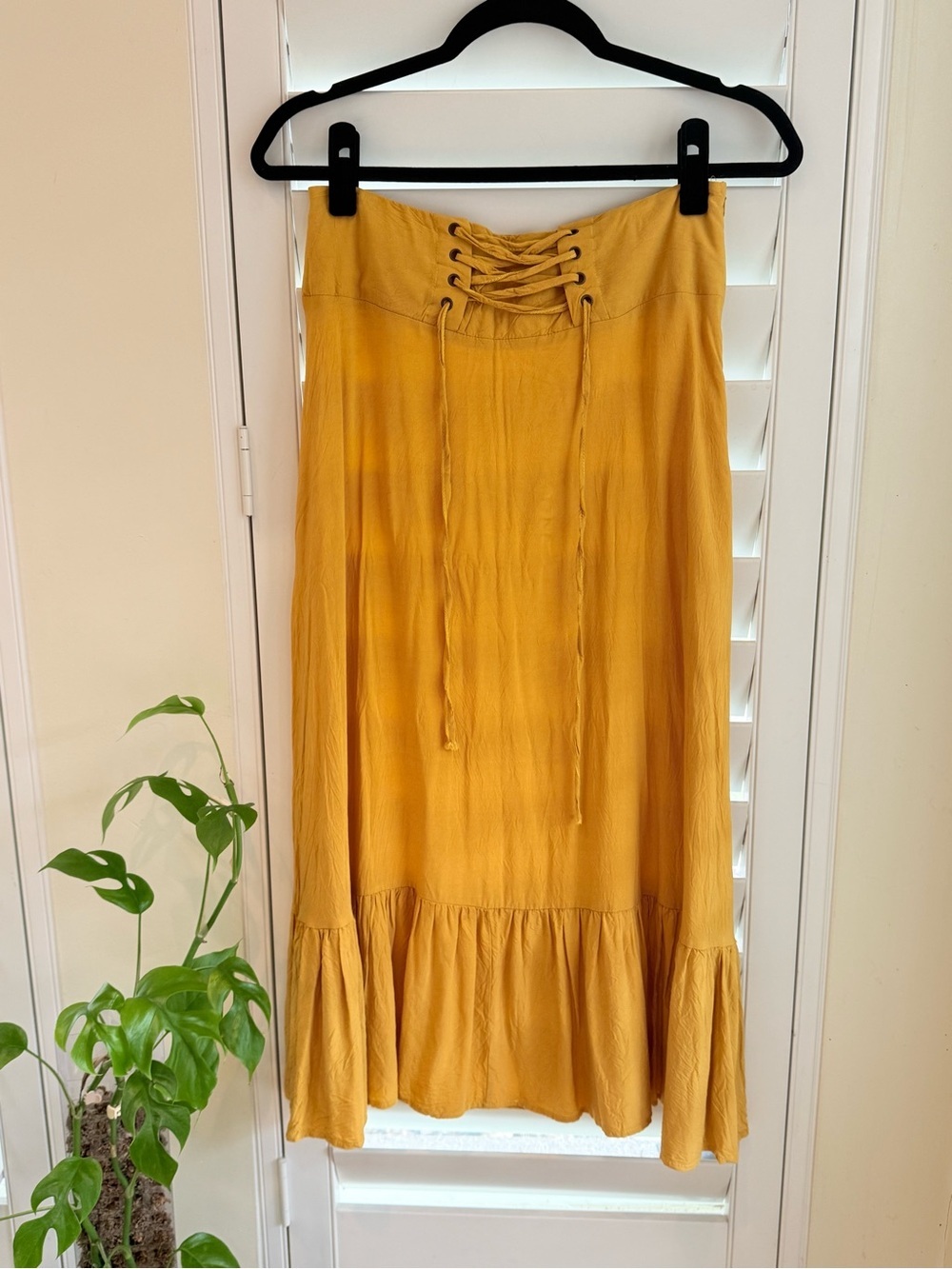 Mustard Lace-Up Ruffled Hem Women’s Skirt - Picture 8 of 9